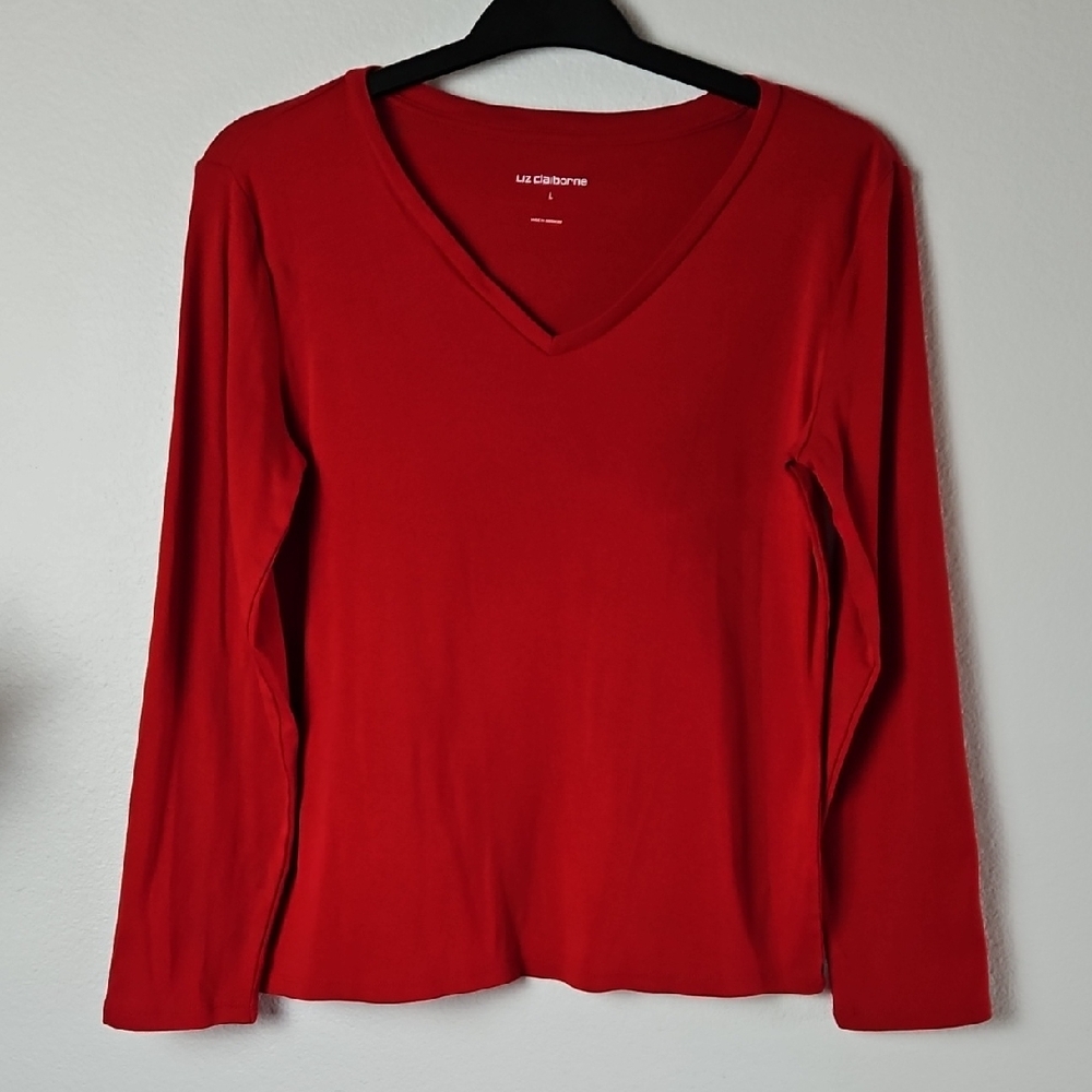 Liz Claiborne Red Long Sleeve V-Neck Tee